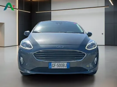 Begagnad Ford Fiesta Titanium 75 HK (55 kW) 2021 Grå Halvkombi