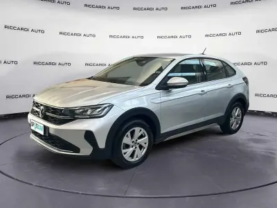 Usata VW Taigo Life 95 CV (69 kW) 2022 Argento SUV