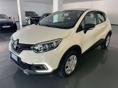 Usata Renault Captur Life 90 CV (66 kW) 2017 Other SUV