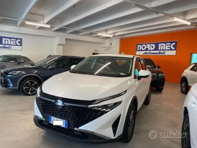 Usata Nissan Qashqai Acenta 140 CV (102 kW) 2025 Bianco SUV