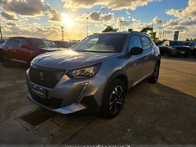 Usata Peugeot 2008 Allure 101 CV (74 kW) 2022 Grigio SUV