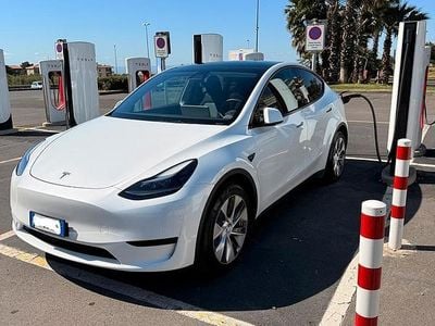Usata Tesla Model Y RWD 250 kW (340 CV) 2023 Bianco SUV