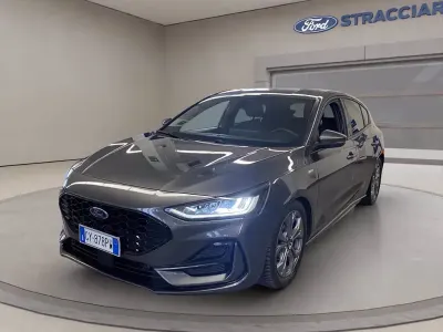 Usata Ford Focus ST-Line 116 CV (85 kW) 2025 Grigio metallizzato Berlina