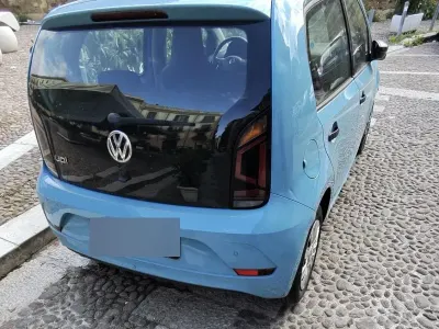 Usata VW up! 60 CV (44 kW) 2018 Blu Utilitaria