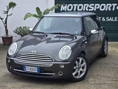 Usata Mini Cooper 116 CV (85 kW) 2006 Grigio Utilitaria