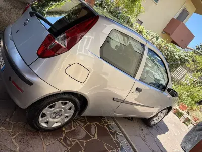 Usata Fiat Punto 60 CV (44 kW) 2005 Grigio Utilitaria