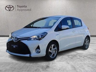Usata Toyota Yaris Hybrid Active 100 CV (73 kW) 2016 Bianco Berlina
