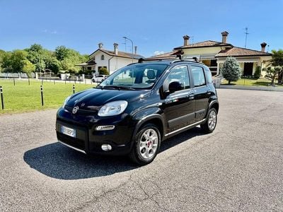 Usata Fiat Panda 4x4 S 75 CV (55 kW) 2014 Nero Utilitaria