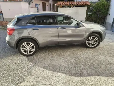 Usata Mercedes GLA200 136 CV (100 kW) 2016 SUV