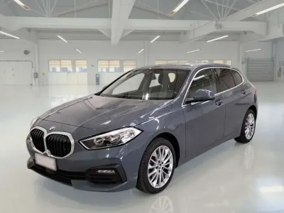 Usata BMW 116 Advantage 116 CV (85 kW) 2023 Grigio Utilitaria