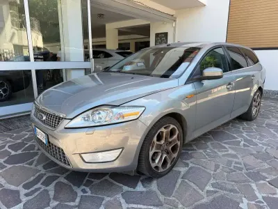 Usata Ford Mondeo Titanium 175 CV (128 kW) 2010 Grigio Station wagon