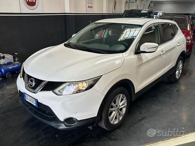Usata Nissan Qashqai Tekna 116 CV (85 kW) 2015 Bianco SUV
