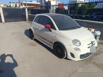 Usata Abarth 500 99 kW (135 CV) 2024 Bianco Berlina