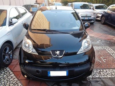 Usata Peugeot 107 68 CV (50 kW) 2008 Nero Utilitaria