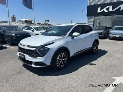 Usata Kia Sportage Style 136 CV (100 kW) 2022 Bianco SUV