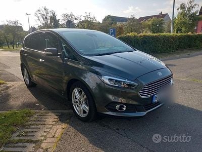 Usata Ford S-MAX Titanium 190 CV (139 kW) 2018 Grigio Monovolume