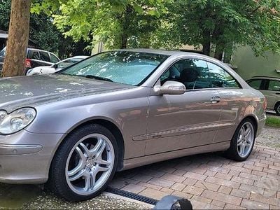 Usata Mercedes CLK320 Elegance 218 CV (160 kW) 2002 Beige Coupé