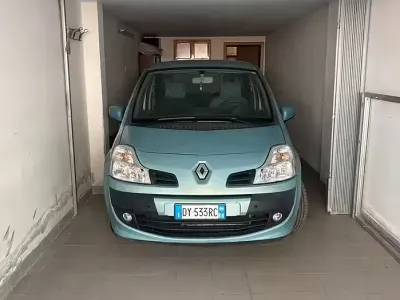 Usata Renault Modus 75 CV (55 kW) 2009 Blu Monovolume