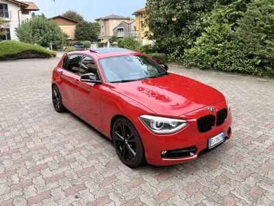 Usata BMW 120 Sport Line 184 CV (135 kW) 2011 Rosso Utilitaria