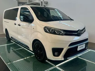 Usata Toyota Proace Verso Edition 177 CV (130 kW) 2022 Bianco Station wagon