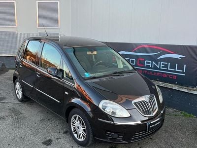 Usata Lancia Musa 120 CV (88 kW) 2011 Marrone Monovolume