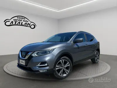 Usata Nissan Qashqai Tekna+ 131 CV (96 kW) 2017 Grigio SUV