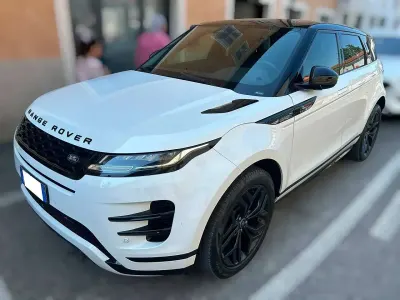 Usata Land Rover Range Rover evoque R-Dynamic 160 CV (117 kW) 2023 Bianco SUV