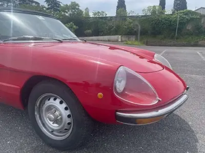 Begagnad Alfa Romeo Spider Veloce 131 HK (96 kW) 1976 Cab