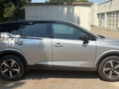 Usata Nissan Qashqai N-Connecta 158 CV (116 kW) 2024 Grigio SUV