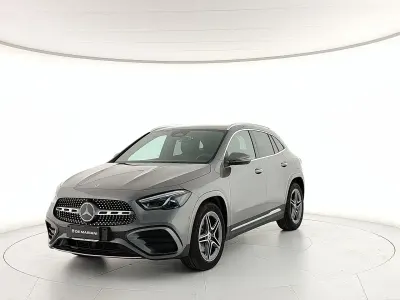 Nuova Mercedes GLA180 Advanced Plus 116 CV (85 kW) 2025 Grigio montagna SUV