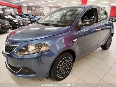 Usata Lancia Ypsilon Gold 69 CV (50 kW) 2022 Blu Utilitaria