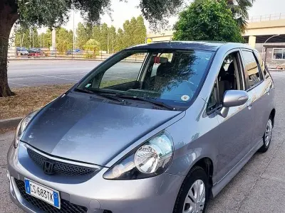 Usata Honda Jazz 83 CV (61 kW) 2004 Grigio Utilitaria