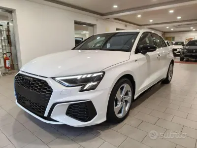 Usata Audi A3 S-Line 110 CV (80 kW) 2023 Bianco Berlina