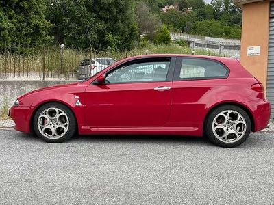 Usata Alfa Romeo 147 250 CV (183 kW) 2003 Rosso Utilitaria