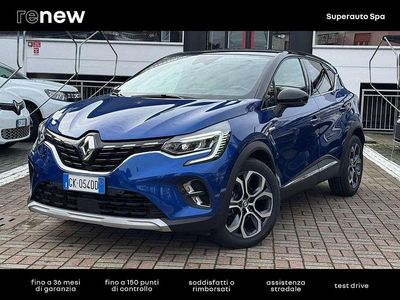 Usata Renault Captur Techno 143 CV (105 kW) 2022 Blu scuro SUV