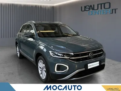 Usata VW T-Roc Style 150 CV (110 kW) 2022 Blu met SUV