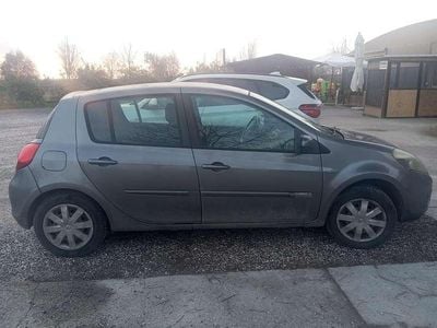 Usata Renault Clio IV Dynamique 75 CV (55 kW) 2012 Berlina