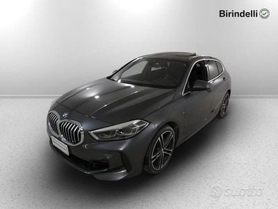Usata BMW 118 M Sport 150 CV (110 kW) 2020 Mineral grey metallizzato Utilitaria