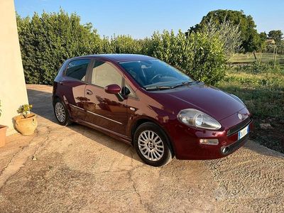 Usata Fiat Grande Punto 95 CV (69 kW) 2012 Utilitaria