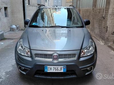Usata Fiat Sedici 120 CV (88 kW) 2011 Grigio SUV