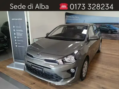 Käytetty Kia Rio Urban 82 HP (60 kW) 2021 Harmaa Viistoperä