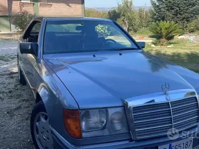 Usata Mercedes 200 1991 Bluazzurro Coupé