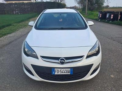 Usata Opel Astra Cosmo 140 CV (102 kW) 2016 Bianco Station wagon