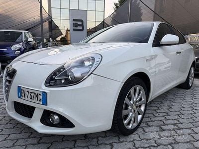 Usata Alfa Romeo Giulietta Progression 105 CV (77 kW) 2013 Bianco Utilitaria