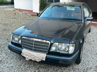 Usata Mercedes E300 188 CV (138 kW) 1989 Nero Coupé