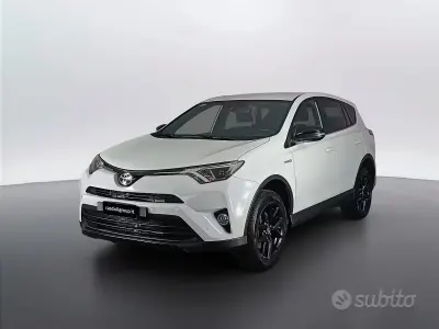 Usata Toyota RAV4 Hybrid Lounge 155 CV (114 kW) 2018 Bianco SUV