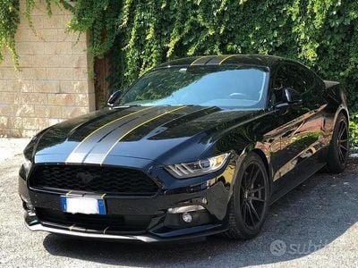 Usata Ford Mustang 317 CV (233 kW) 2017 Nero Coupé