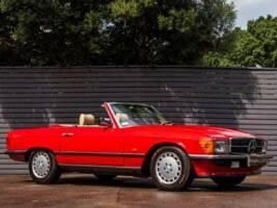 Begagnad Mercedes SL300 180 HK (132 kW) 1988 Röd Cab