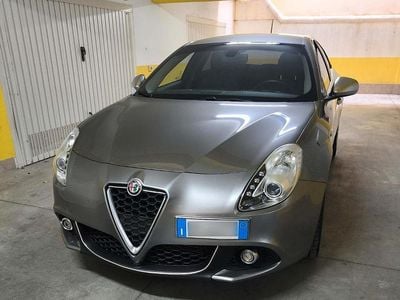 Usata Alfa Romeo Giulietta Exclusive 105 CV (77 kW) 2013 Grigio Utilitaria
