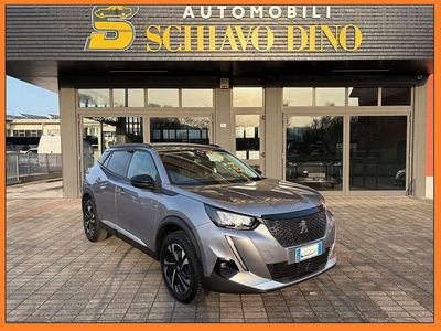 Usata Peugeot 2008 Allure 131 CV (96 kW) 2022 Argento SUV